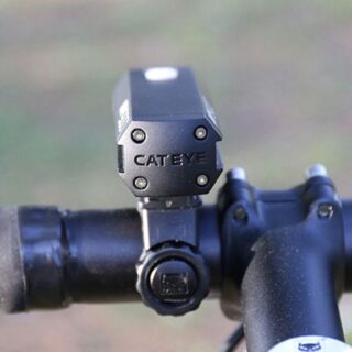 SVETLO PREDNJE BATERIJSKO CATEYE AMPP900 HL-EL089RC AMPP CRNO - Slika 4